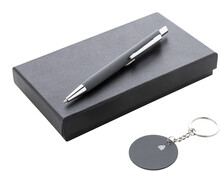 Sada pera a p��v�ku na kl��e Miroset, tmav� �ed�